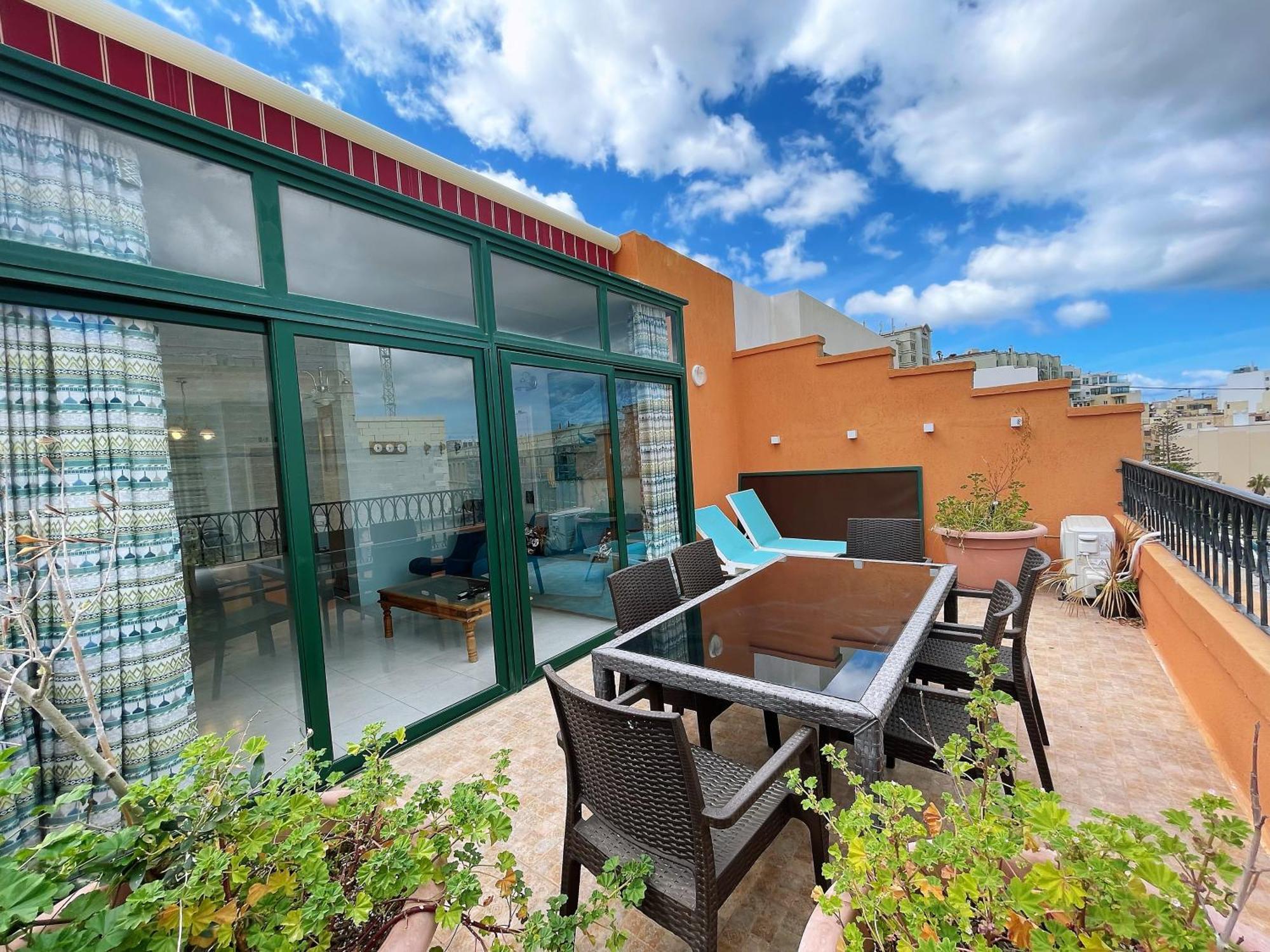 Fantastic 3 Bedroom Duplex Penthouse With Terrace Sliema Exterior foto